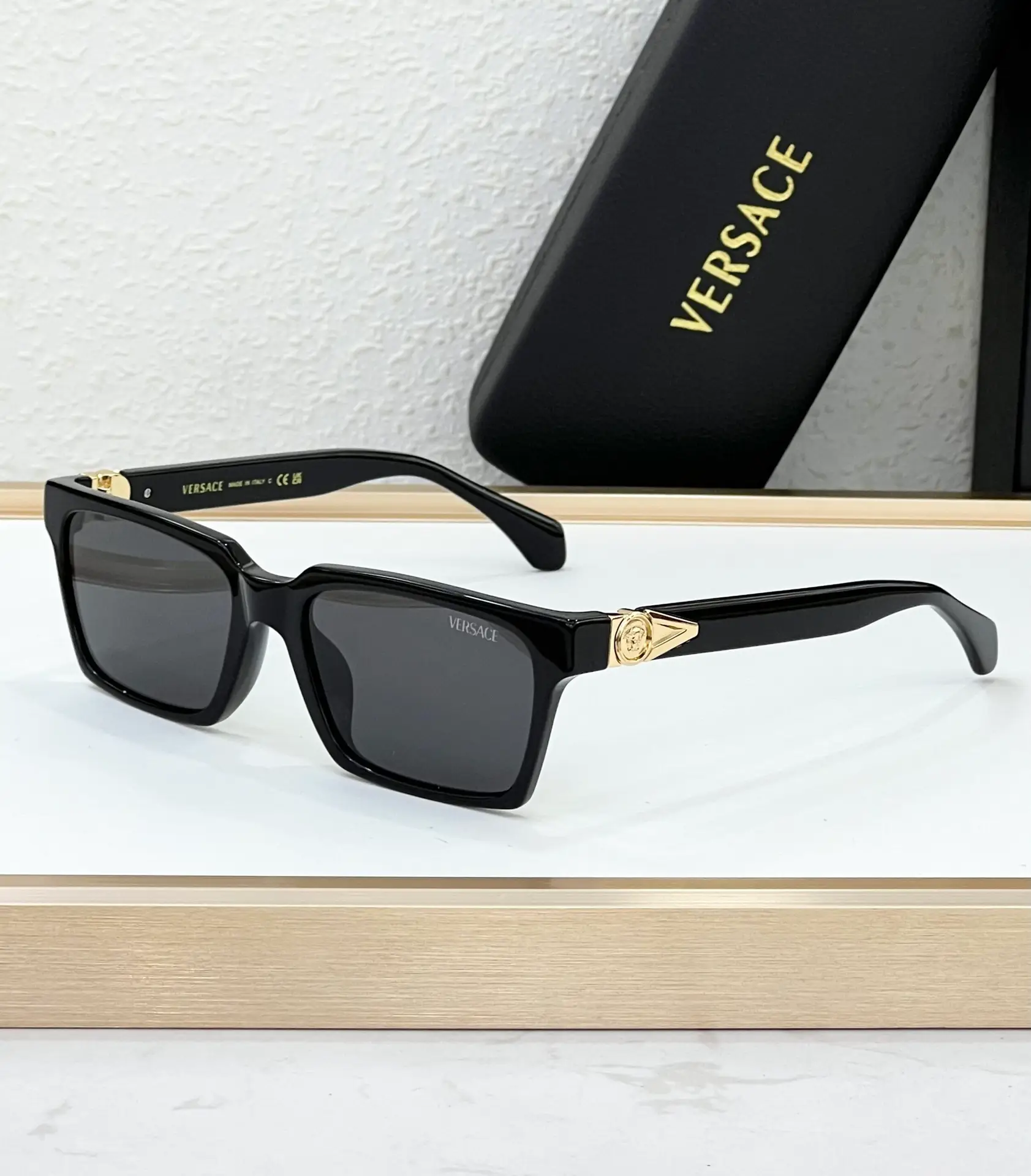 Versace Sunglasses "4490" Blk/Gld
