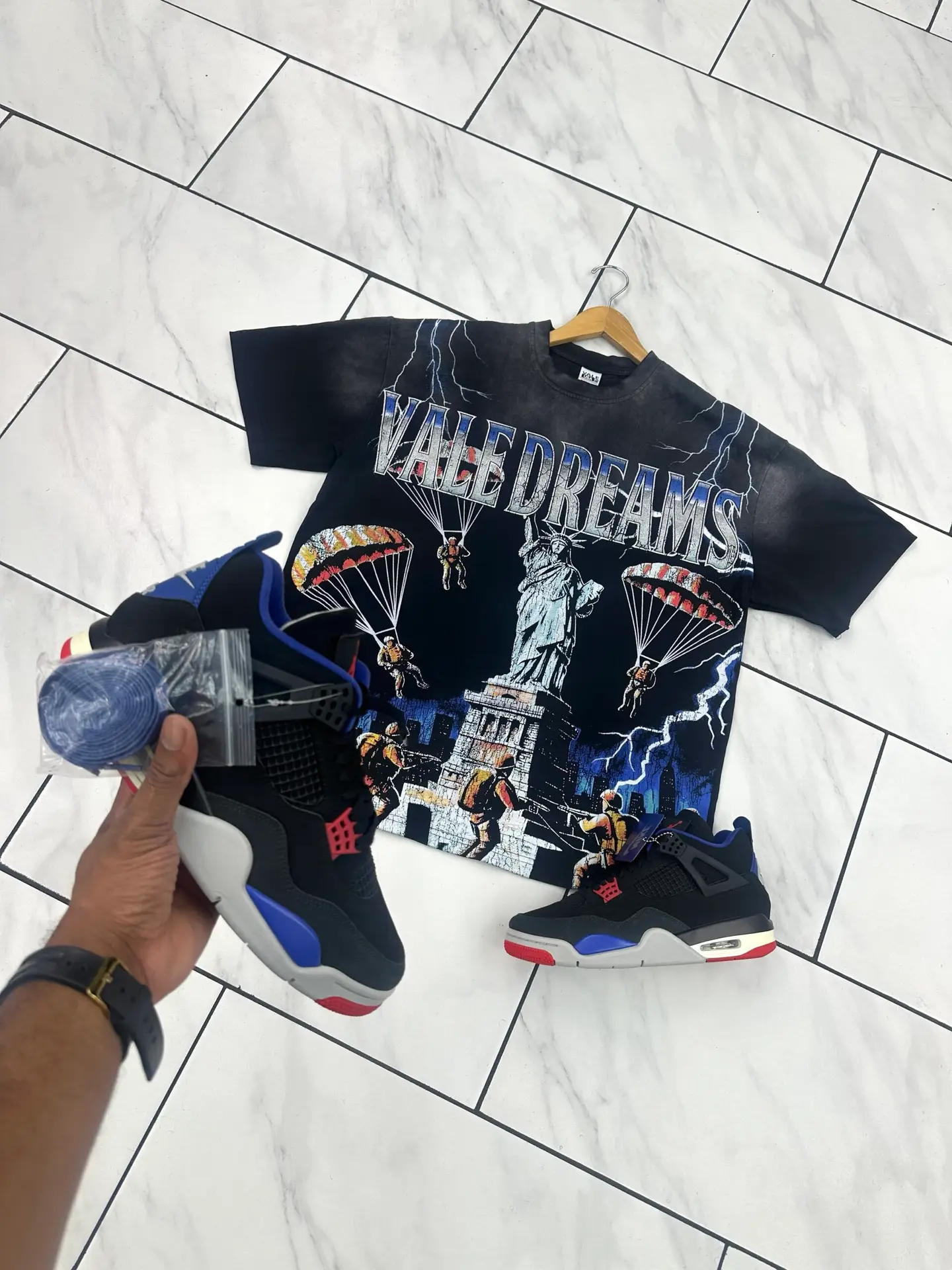 Vale Dreams Paratrooper Tshirt XL